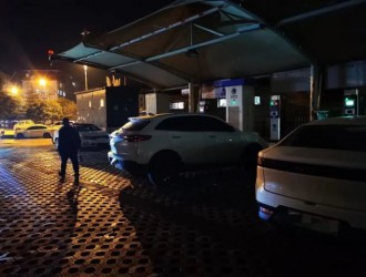 新能源車主吐槽：“冬天找樁充電跟偷地雷一樣”