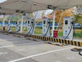2025年加氣站充電站基本實現高速公路全覆蓋
