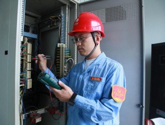 李永祥：赤誠灑山區 匠心護電網